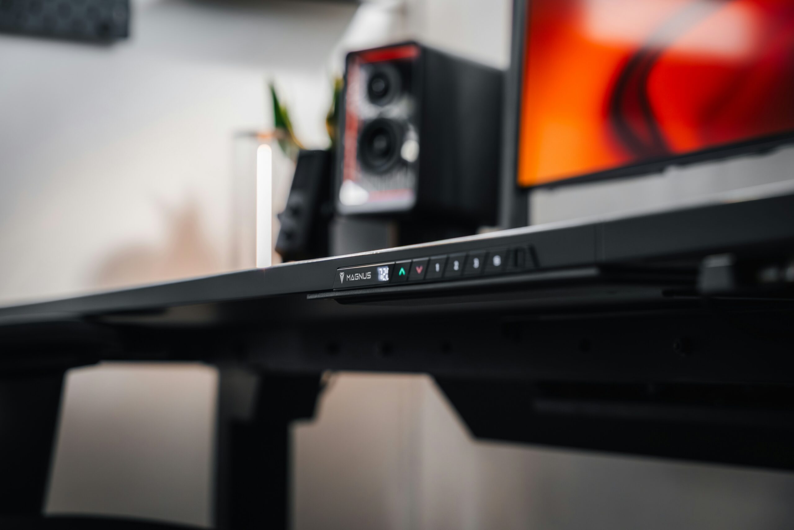 Mesa gamer com regulagem de altura vale a pena?
